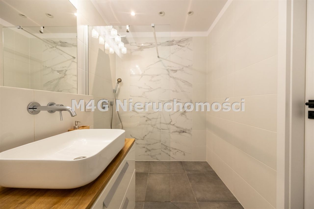 Mieszkanie 3-pokojowe Gdynia Redłowo. Zdjęcie 17