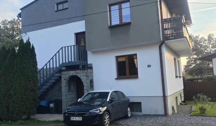 dom wolnostojący, 6 pokoi Miedźna, ul. Wiejska