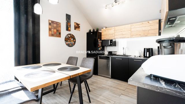 Mieszkanie 4-pokojowe Tomaszowice, ul. Kolberga. Zdjęcie 2