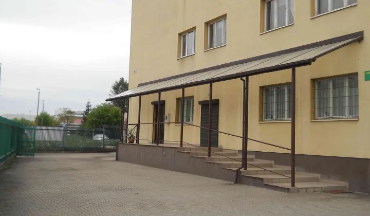 Hala/magazyn Kraków Rybitwy, ul. Obrońców Modlina