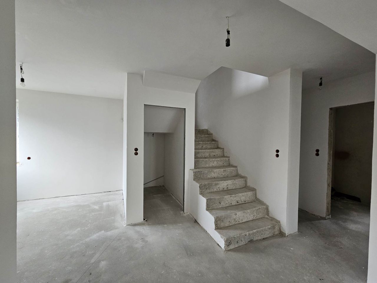 dom wolnostojący, 5 pokoi Mielec Rzochów, ul. Porannych mgieł. Zdjęcie 4