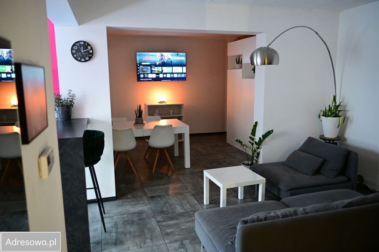 dom wolnostojący, 10 pokoi Piotrków Trybunalski Śródmieście, ul. Litewska. Zdjęcie 2