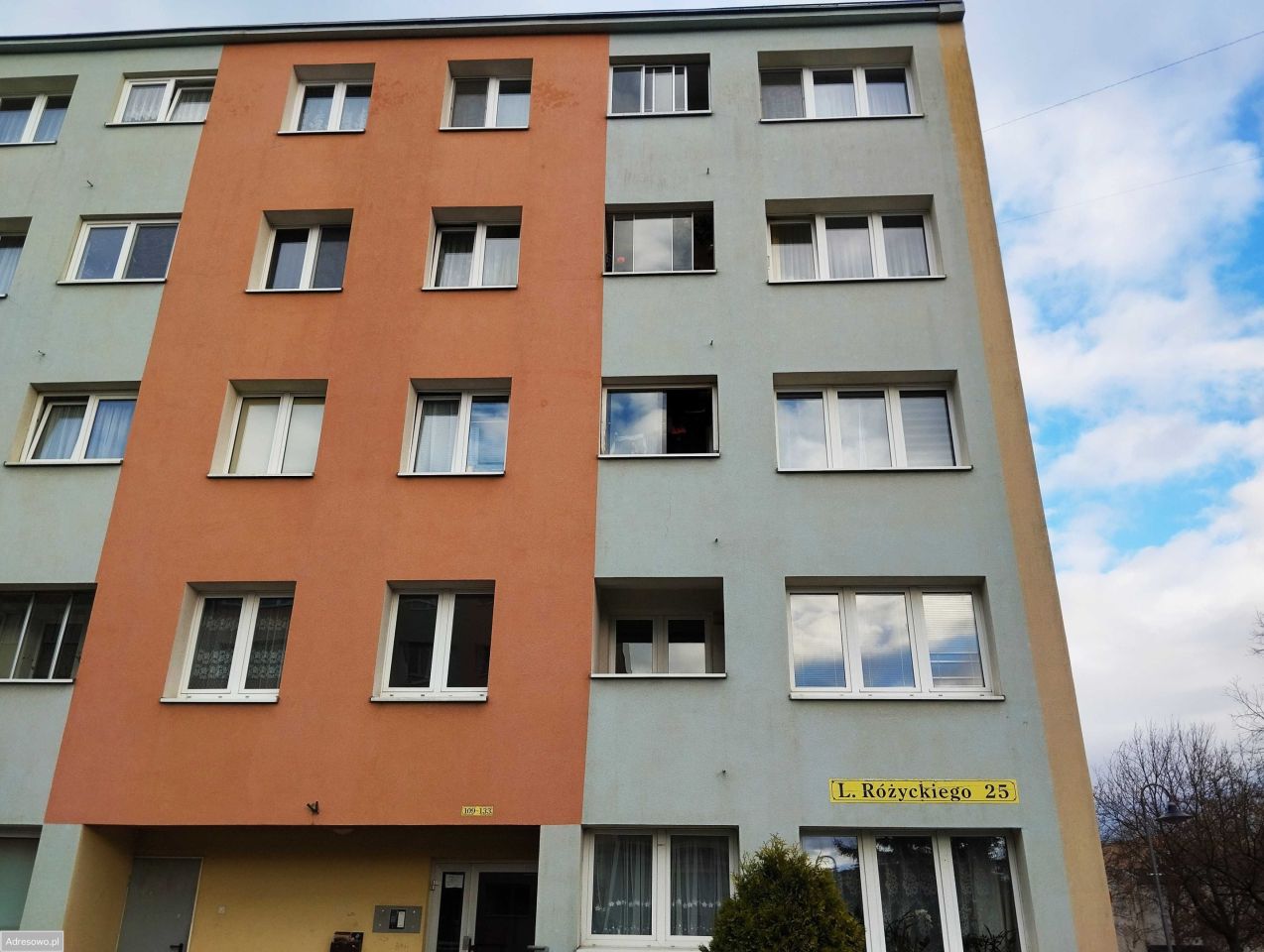 Mieszkanie 3-pokojowe Jelenia Góra Centrum, ul. Ludomira Różyckiego. Zdjęcie 1