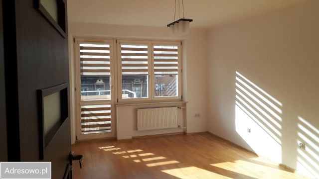 Mieszkanie 2-pokojowe Nowy Sącz, al. Aleje Stefana Batorego. Zdjęcie 1