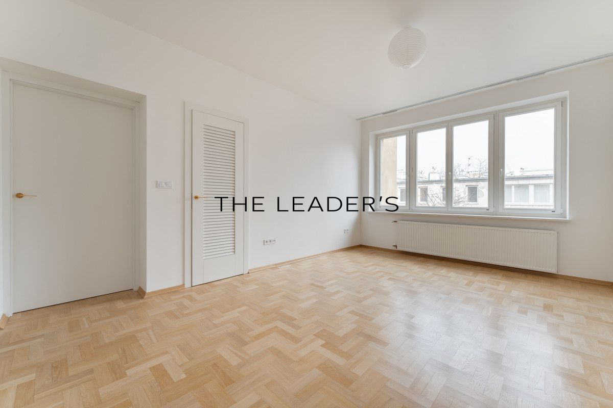 Mieszkanie 3-pokojowe Warszawa Śródmieście, ul. Wilcza. Zdjęcie 3