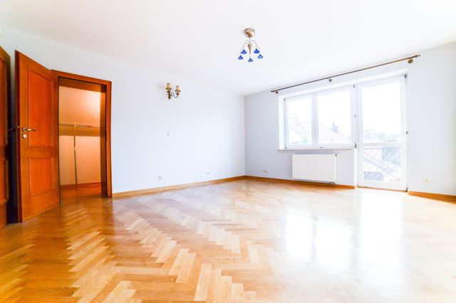 bliźniak, 8 pokoi Komorów, ul. Szmaragdowa. Zdjęcie 15