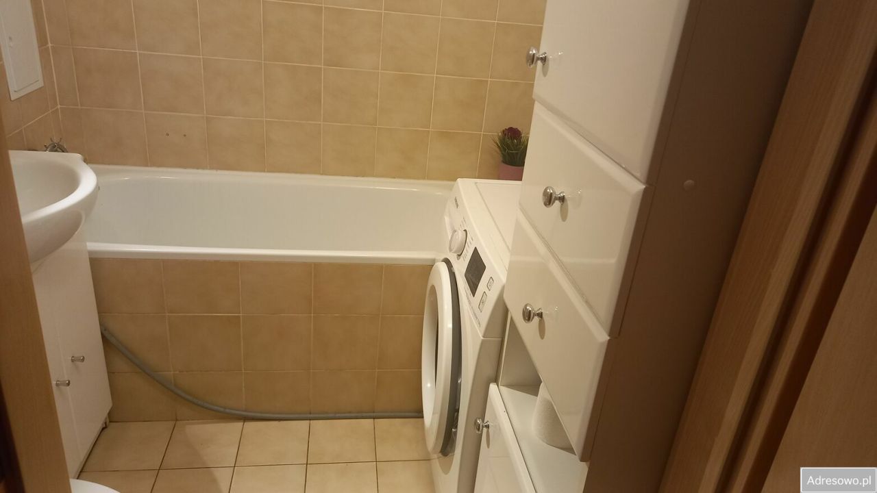 Mieszkanie 2-pokojowe Kraków Kurdwanów, ul. Łużycka. Zdjęcie 3