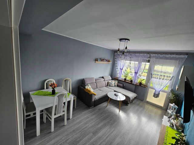 Mieszkanie 3-pokojowe Łabiszynek. Zdjęcie 1