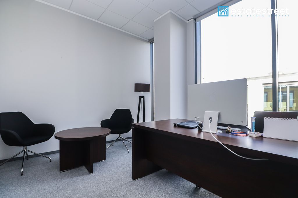 Biuro Kraków Łagiewniki-Borek Fałęcki, ul. Józefa Marcika. Zdjęcie 4