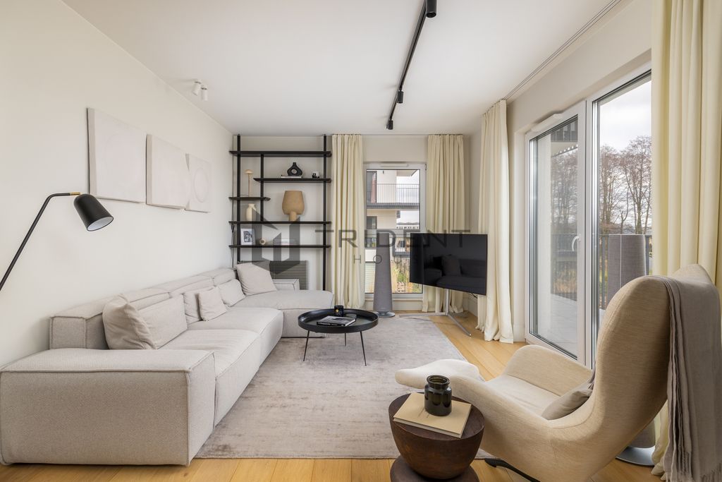 Mieszkanie 5-pokojowe Warszawa Białołęka, ul. Mariana Hemara. Zdjęcie 2