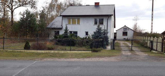 dom wolnostojący, 7 pokoi Jedlanka, ul. Warszawska. Zdjęcie 1
