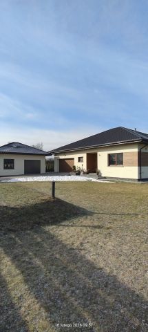 dom wolnostojący Drużbice. Zdjęcie 1