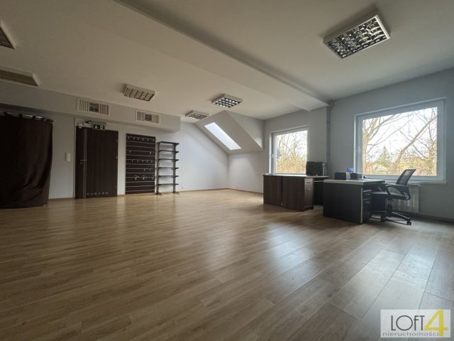 Biuro Dąbrowa Tarnowska, ul. Oleśnicka. Zdjęcie 1