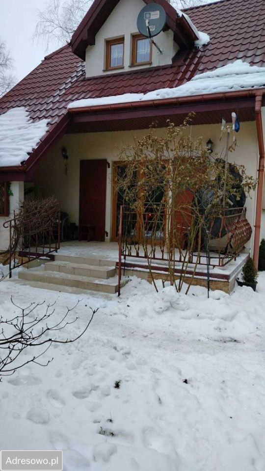 dom wolnostojący, 3 pokoje Chlewiska, ul. Klonowa. Zdjęcie 1