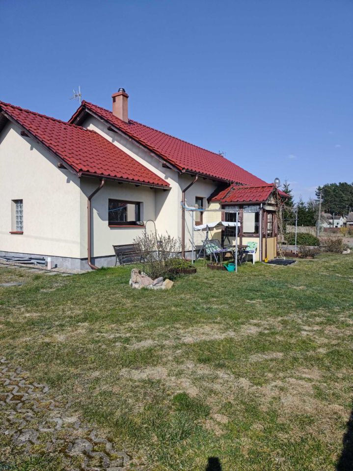 dom wolnostojący, 2 pokoje Rychlik. Zdjęcie 8