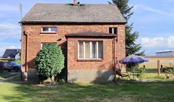 dom wolnostojący Książenice, ul. Klimka
