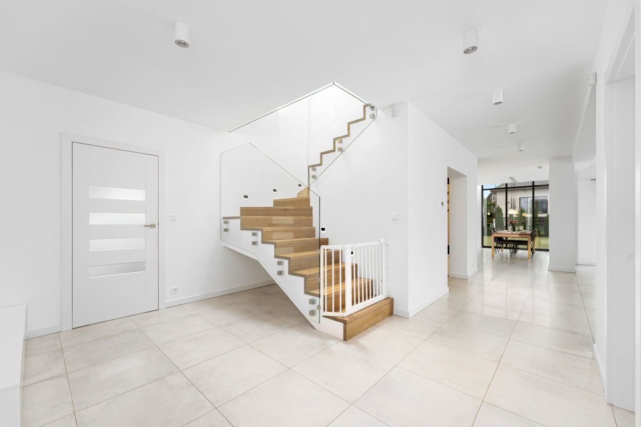 dom wolnostojący, 6 pokoi Leńcze. Zdjęcie 11