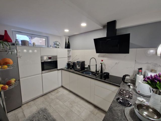 kamienica, 5 pokoi Jelenia Góra. Zdjęcie 1