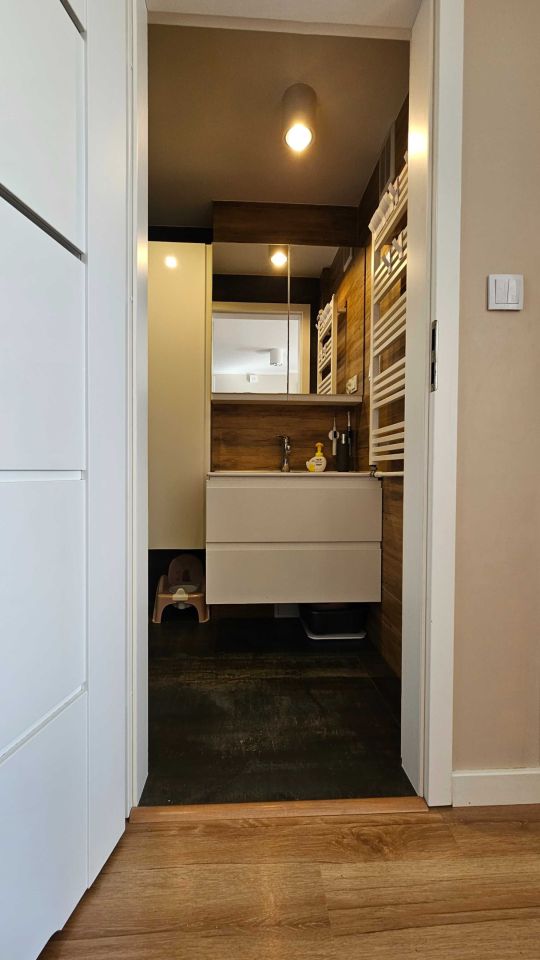 Mieszkanie 3-pokojowe Legnica. Zdjęcie 2