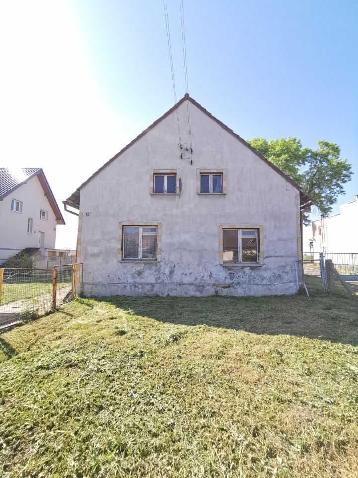 gospodarstwo, 3 pokoje Pisarzowice. Zdjęcie 2