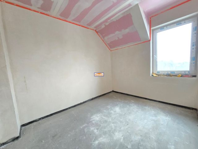 dom szeregowy, 4 pokoje Chrosna. Zdjęcie 9