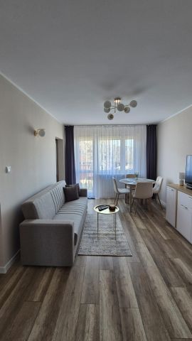 Mieszkanie 2-pokojowe Bydgoszcz Błonie, ul. Konstantego Ildefonsa Gałczyńskiego. Zdjęcie 1