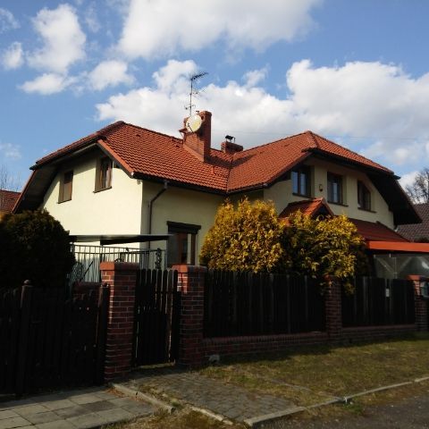 dom wolnostojący, 6 pokoi Gliwice Żerniki. Zdjęcie 1