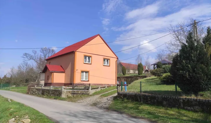 dom wolnostojący, 5 pokoi Twardocice