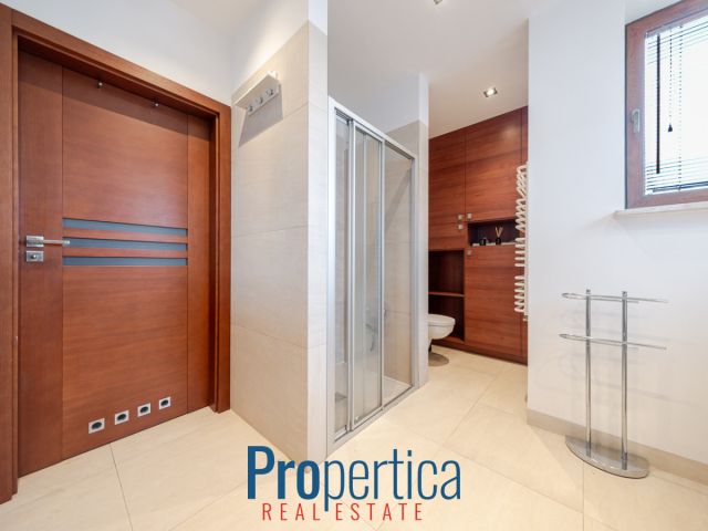 bliźniak, 7 pokoi Warszawa Wawer, ul. Liliowa. Zdjęcie 11