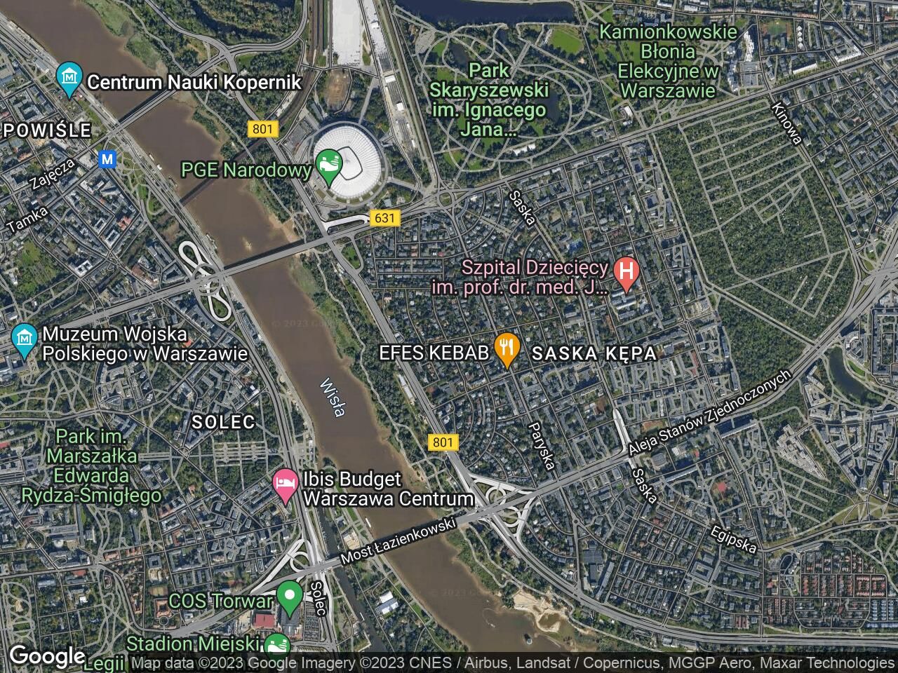 Zeme, 590 m²