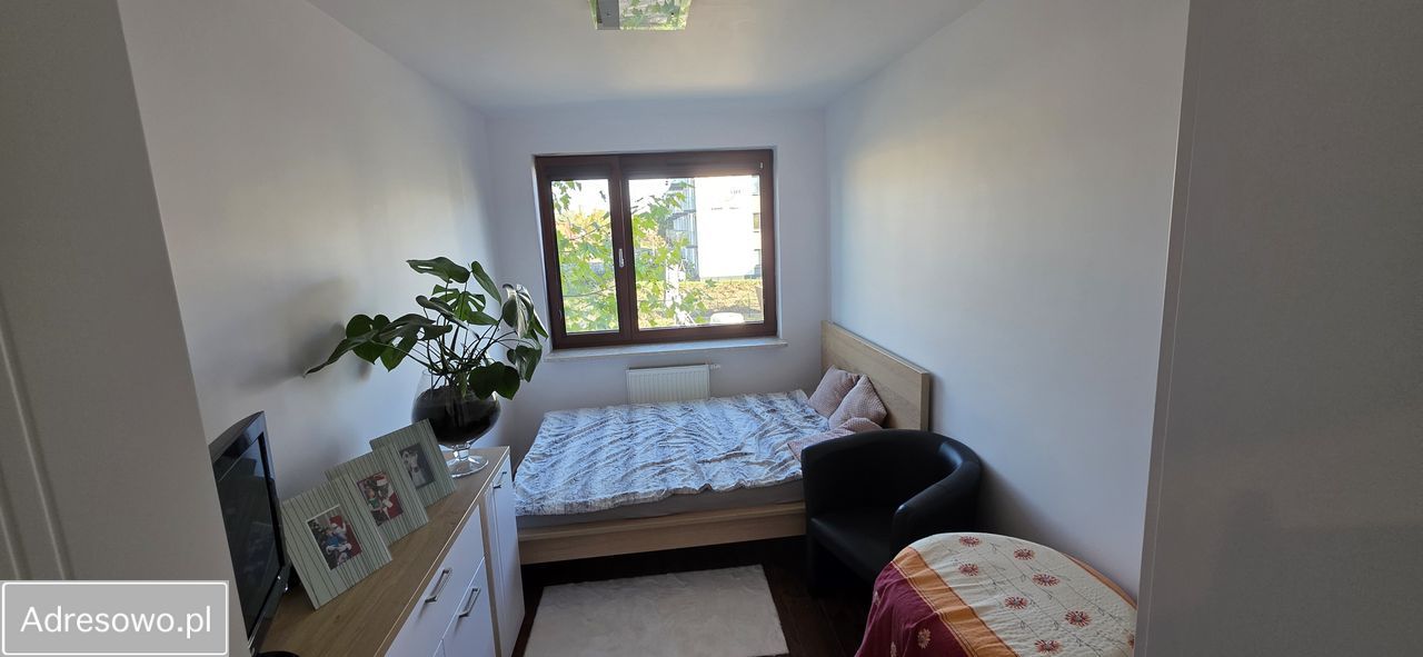 Mieszkanie 4-pokojowe Łomianki Dolne, ul. Wiślana. Zdjęcie 2