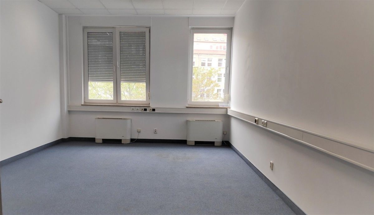 Lokal Wrocław, pl. marsz. Józefa Piłsudskiego. Zdjęcie 12