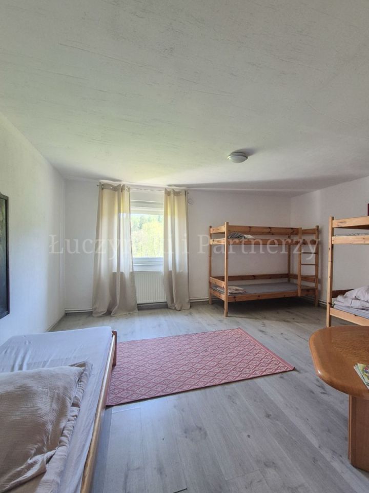 dom wolnostojący, 13 pokoi Borowice. Zdjęcie 24