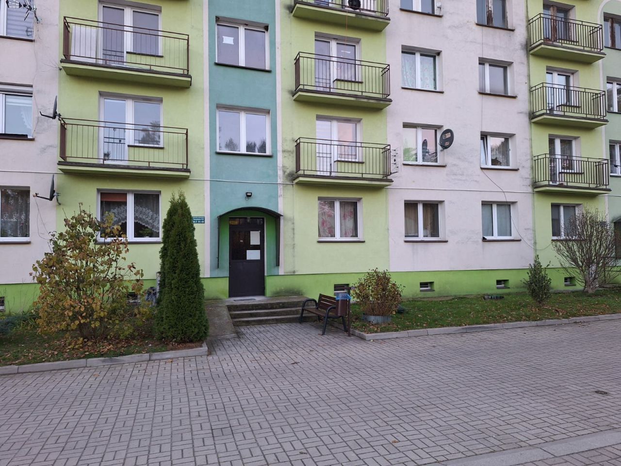 Mieszkanie 1-pokojowe Szczytnica. Zdjęcie 2