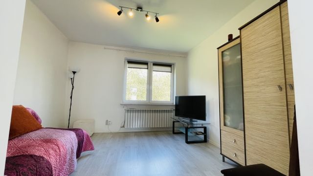 dom wolnostojący, 2 pokoje Bełchatów. Zdjęcie 4