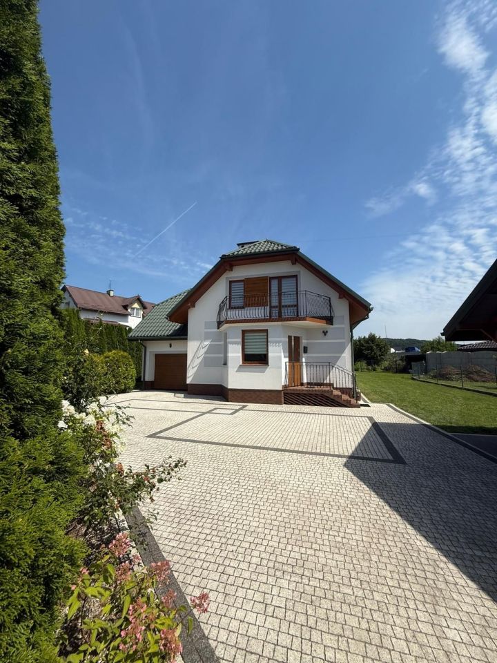 dom wolnostojący, 4 pokoje Humniska