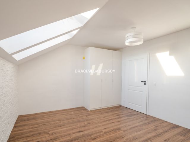 dom wolnostojący, 5 pokoi Krzyszkowice. Zdjęcie 23