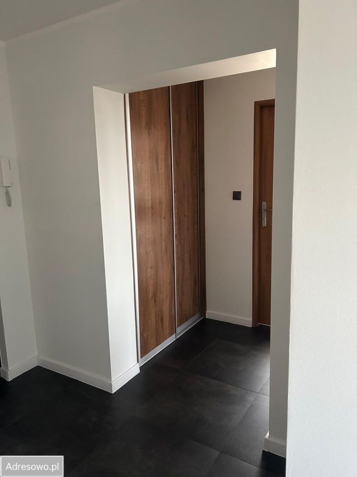 Mieszkanie 3-pokojowe Ruda Śląska Orzegów, ul. Kardynała Augusta Hlonda. Zdjęcie 2