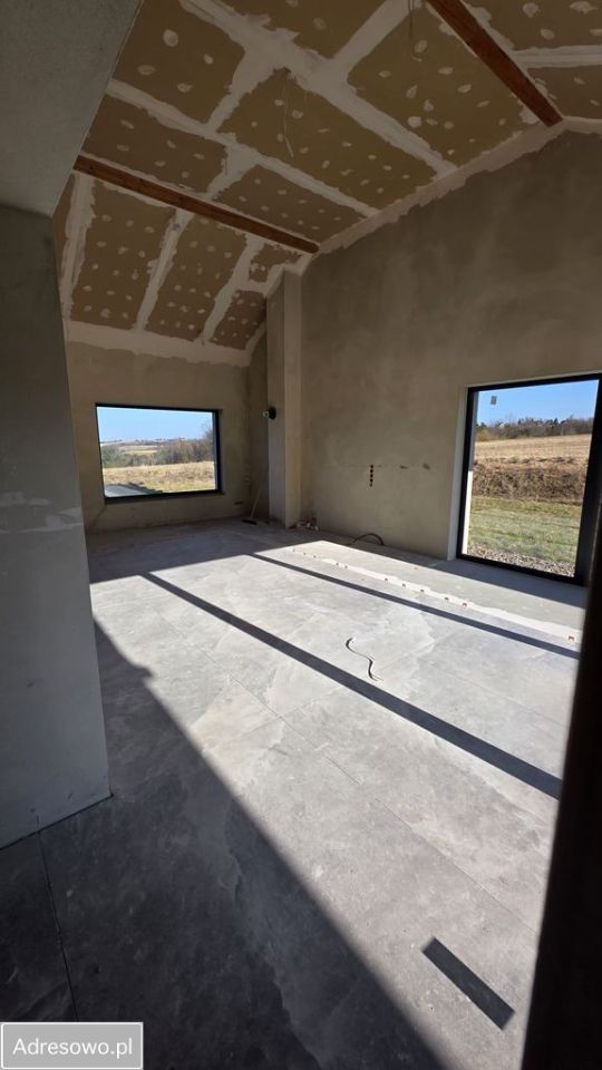 dom wolnostojący, 5 pokoi Ciężkowice. Zdjęcie 6