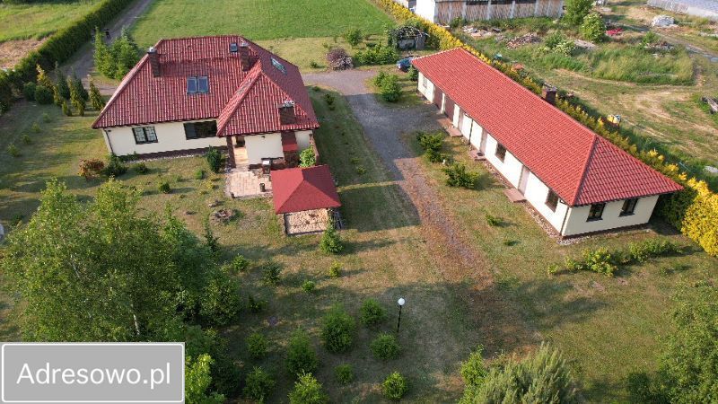 dom wolnostojący, 10 pokoi Wrzeszczów. Zdjęcie 2