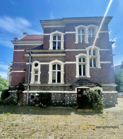 dom wolnostojący, 19 pokoi Wrocław Fabryczna, ul. Legnicka. Zdjęcie 1