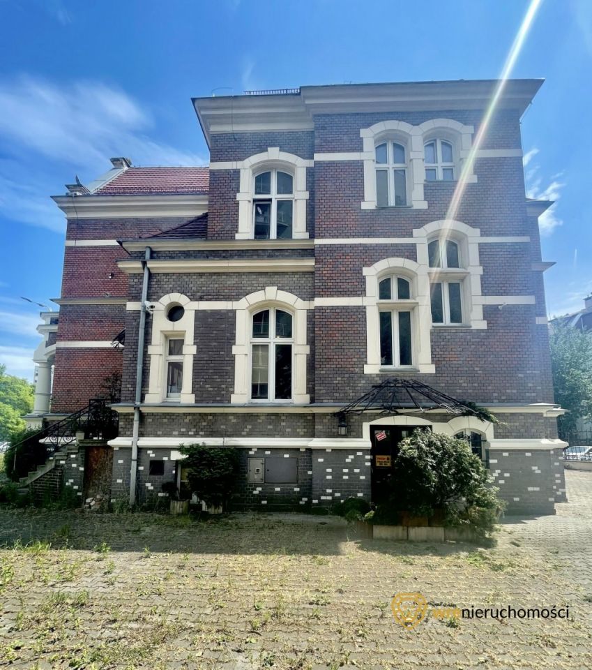 dom wolnostojący, 19 pokoi Wrocław Fabryczna, ul. Legnicka
