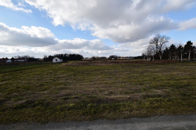Działka budowlana Strażów. Zdjęcie 2