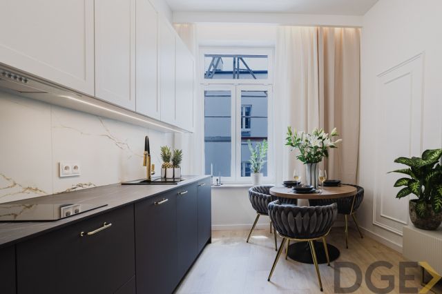 Mieszkanie 4-pokojowe Kraków Kazimierz, pl. Nowy. Zdjęcie 1