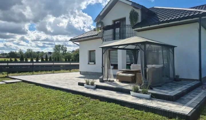 dom wolnostojący Nowe Dwory