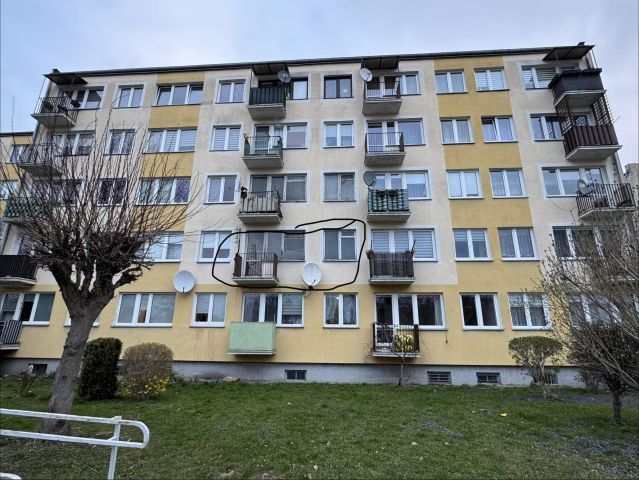 Mieszkanie 3-pokojowe Braniewo, pl. Józefa Piłsudskiego. Zdjęcie 1