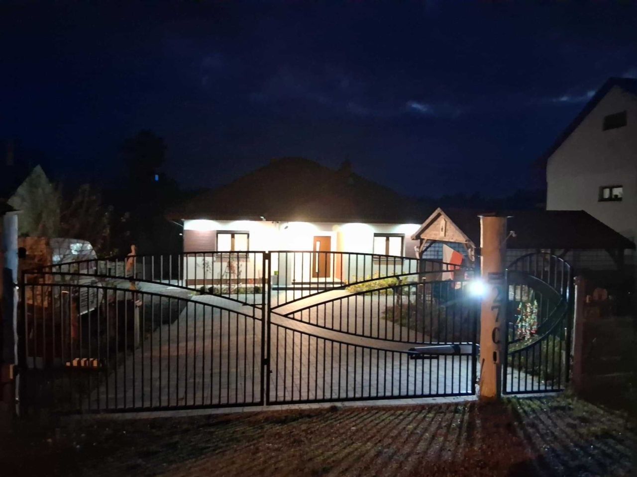 dom wolnostojący Łosiniec. Zdjęcie 2