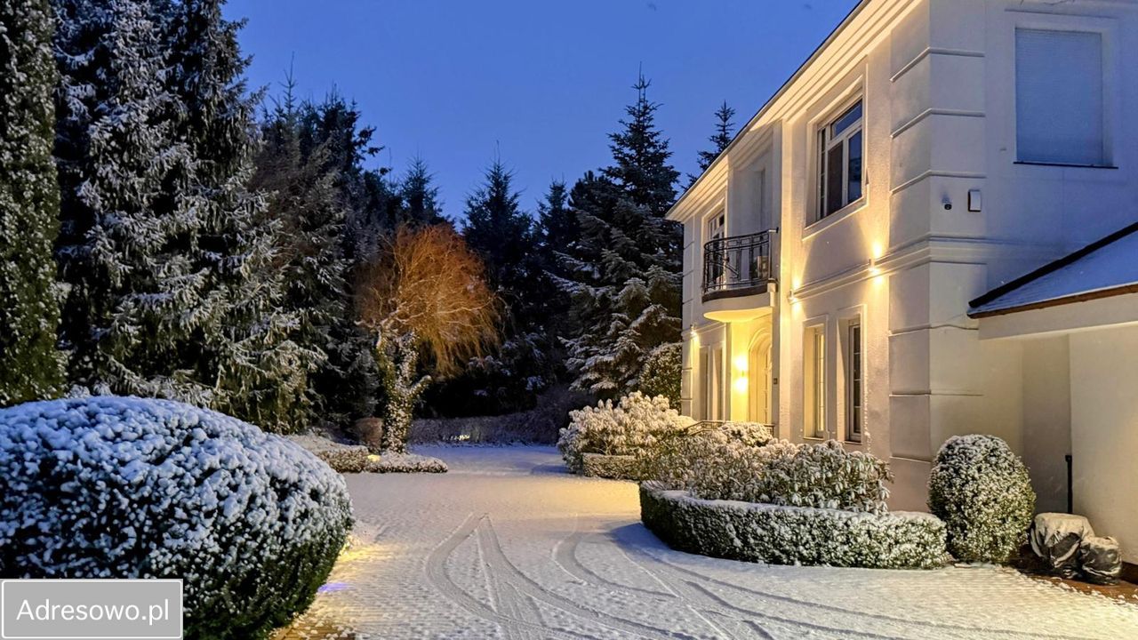 dom wolnostojący, 6 pokoi Chyby. Zdjęcie 15