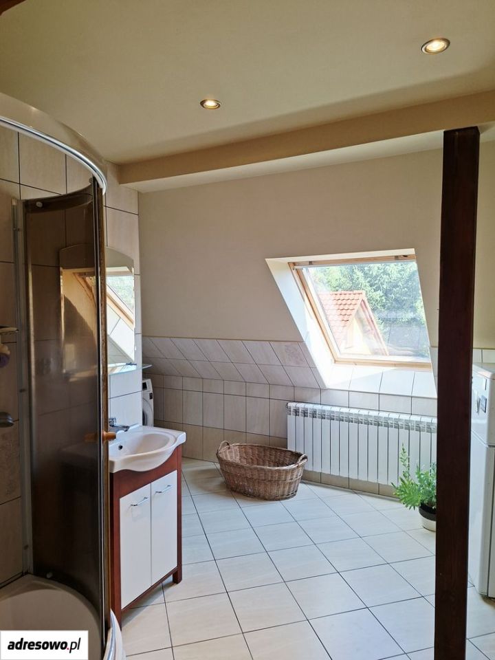 dom wolnostojący, 5 pokoi Komarno. Zdjęcie 19