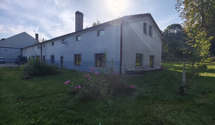 Hala/magazyn Pogórze Wądolec, ul. Zamek